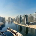 Guestready - Majestic Canal And Burj Khalifa View