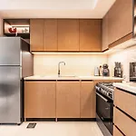 Stayis - 1 Bedroom Iconic Burj Khalifa View
