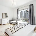 Guestready - Chic Living Near Dubai\'S Attractions