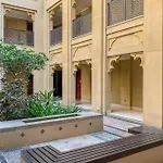 Serene Oasis In Downtown Dubai - Just 5 Min Walk To Burj & Mall!
