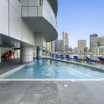 Vayk - Fully Upgraded One Bedroom In Marina