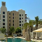 Designer Apartment Next To Burj Al Arab & Beach