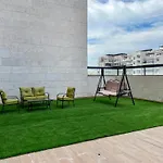 Mira Holiday Homes -Newly 2 Bedroom Close To Metro.