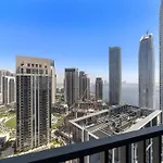 Stylish 1 Bedroom High Floor In Creek Edge