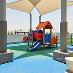 Large Balcony Studio 10 Minutes From Dubai Mall