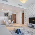 Luxurious 1 Bed In Dubai Creek Harbor, Hosted By Desert City Stays