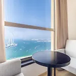 Stunning Sea And Marina View Apartment