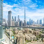 Lux The Executive Burj Khalifa View Suite