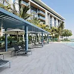 Crystal Clear 1Br In Blue Waters With Ain View