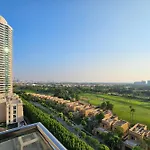 Luxury 3 Bedroom Apt With Golf Course Views