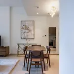 Apartment In Downtown Dubai In Act I Act II
