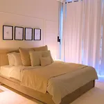 Spacious 1Br, Pool, Gym, Near Dining & Shops