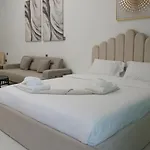 Dimorelux