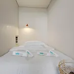 Stylish Studio In Upside Living With Top Amenities