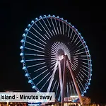 Luxury Escapes - Modern Studio Apt - Metro, Beach & Mall Mins Away