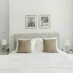 Opulent 1 Bedroom Marina View