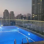 Savis Home -Radiant Dubai Ain & Dubai Marina View