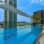 Higuests - Bella Rose Tower