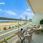 Higuests - Bella Rose Tower