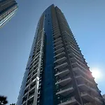 Cozy Marina View Apartment With Modern Gym & Pool, Steps To Beach & Metro