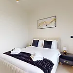 Primestay - 2Br In Binghatti Heights - Jvc