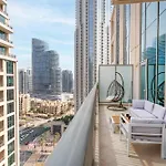 White Sage - Fountain View Stylish Apt With Spacious Terrace
