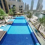 Stunning 1 Bed With Infinity Pool - Dubai Marina