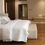 World Class Luxurious 6 Bdr Villa In Palm Jumeriah