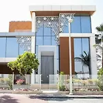 World Class Luxurious 6 Bdr Villa In Palm Jumeriah