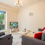 Quickstay Homes -2Br At Al Mesk Tower Dubai Marina
