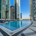 Sleek And Chic 2-Bedroom In The Torch, Dubai Marina