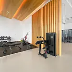 Vayk- Ultra Modern 3 Bd Marina Retreat With Stunning Views