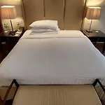 2 Bedrooms Apartment In Alquoz
