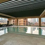 Elegant 1Br With Skyline Views In Downtown Dubai