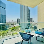 Venduras - Luxury Studio , Hameni Tower, Jvc