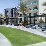 Chic And Cozy Furnished Apt, Fantastic Amenities