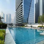Bnbmehomes - Silverene Tower