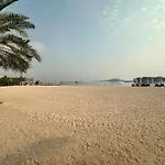 Tranquil 1Br Palm With Beach Access And Park Views