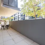 2Br With Direct Pool Access City Walk B9 - Nox