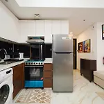 Brown Stone - Dragon Mart International City