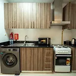 Aws Holiday Homes - In The Heart Of Downtown