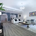 Lux Living On Palm Jumeirah With Pool & Beach Access