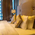 Premium For 4 With Burj Views