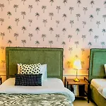 Luxury 3Bhk Jbr Beach By One Tree Vacation Homes