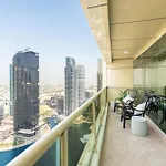 Stylish 1Br Apartment! Near Metro & Stroll To Dubai Marina