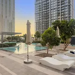 Cozy 4Br With Panoramic Dubai Creek Views