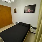 Tidy Master Room In Marina Near Metro