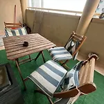 Tidy Master Room In Marina Near Metro