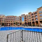 Relaxing 1 Bedroom With All Facilities