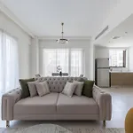 Premium White And Beige 3Br In Creek Harbour